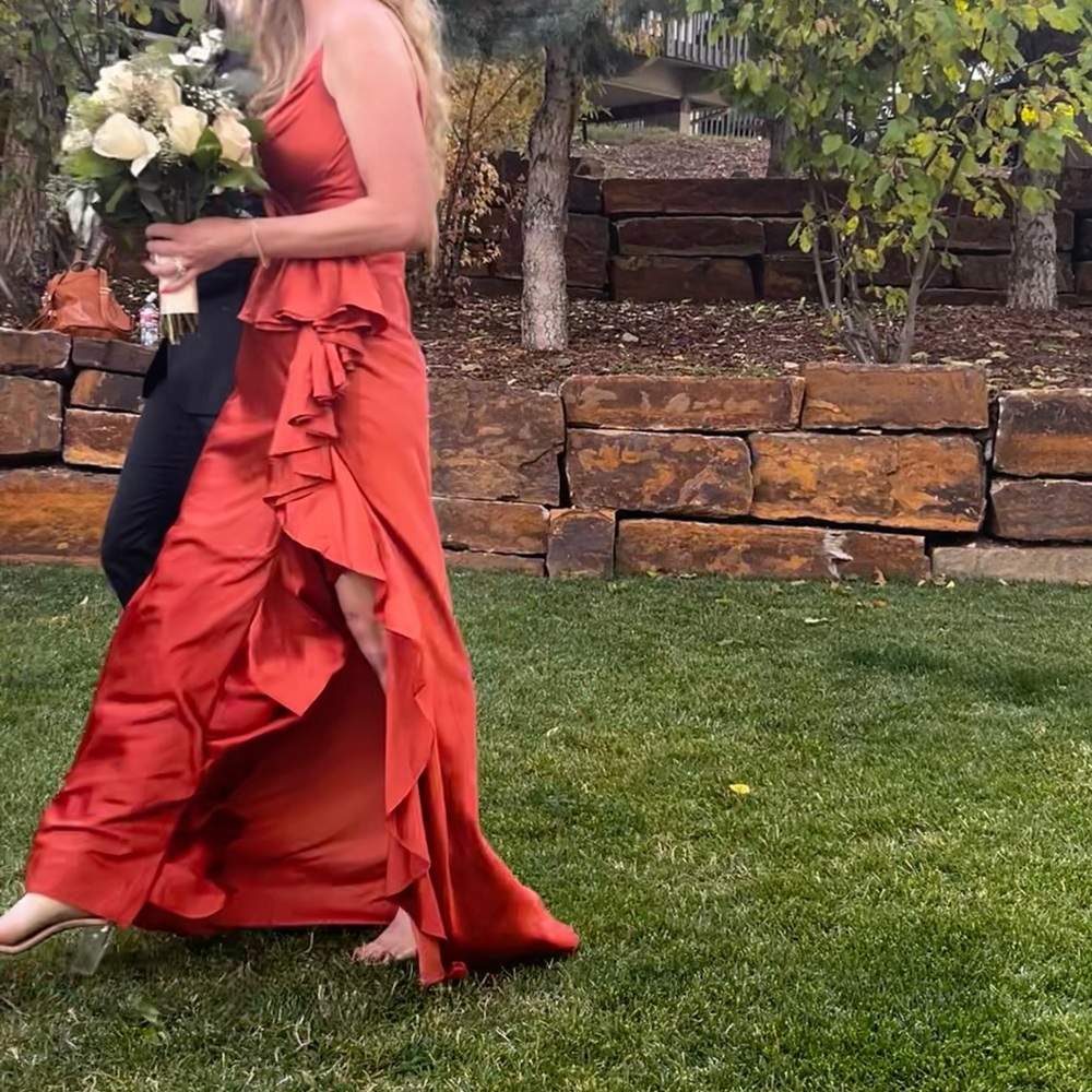 Worn 1x Mac Duggal V-Neck Spaghetti Strap Satin Gown